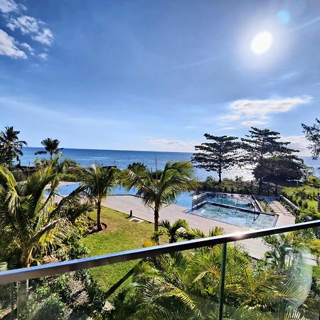 Ocean Point Beach Front Apartment Pointe aux Piments Exterior foto